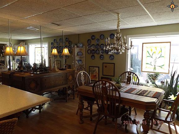 5th image of 1040 N Eddy St