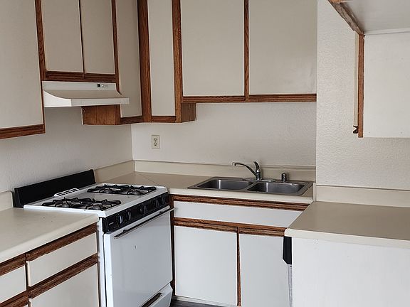 3rd image of 20810 S Western Ave APT 3