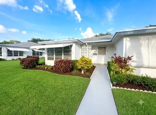1202 S Drive Cir APT A, Delray Beach, FL 33445