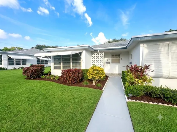 1202 S Drive Cir APT A, Delray Beach, FL 33445
