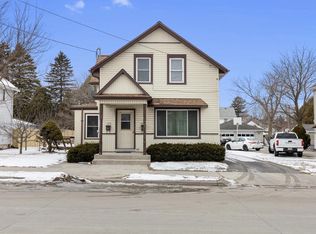 1314 South 10th STREET, Manitowoc, WI 54220