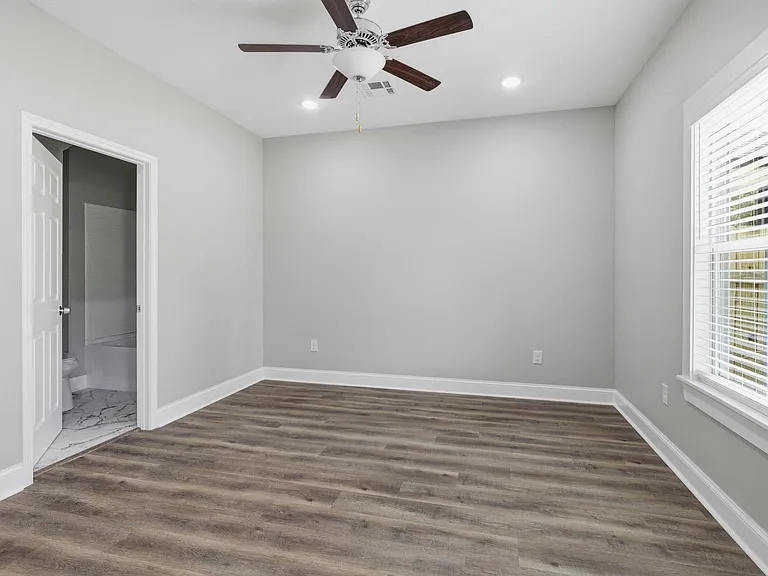309 S Lyles St — Photo 7
