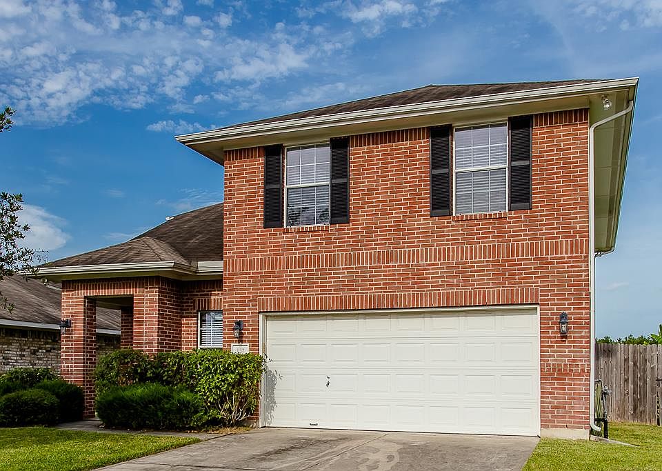 1st image of 132 Bright Brook Ln