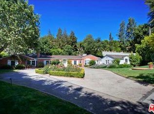 9115 Hazen Dr, Beverly Hills, CA 90210