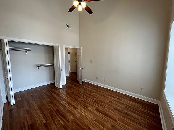4th image of 3223 Kennett Sq #3