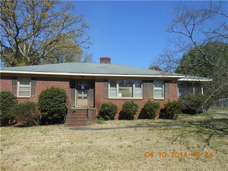 1st image of 1738 Lumpkin Cir