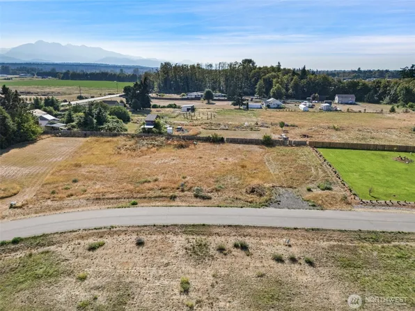 151 Lange Lane, Sequim, WA 98382