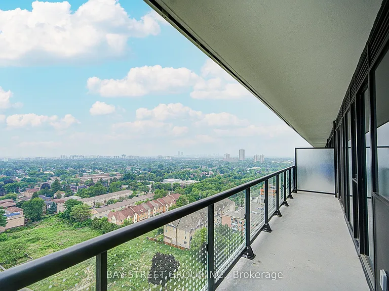 5858 Yonge St #2023 — Photo 39