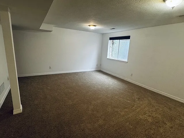 420 N Parkside Dr #C — Photo 14