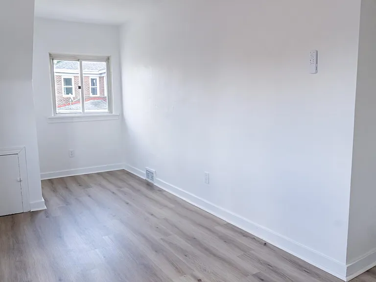 448 Eureka St — Photo 22