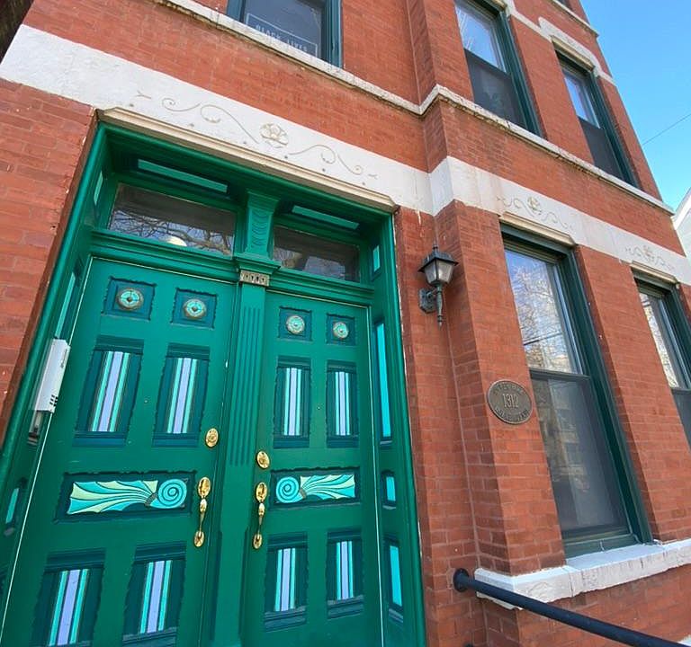 1st image of 1312 N Hoyne Ave APT 2F