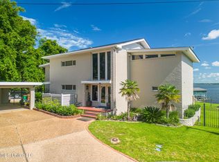 435 Christi Ln, Biloxi, MS 39531