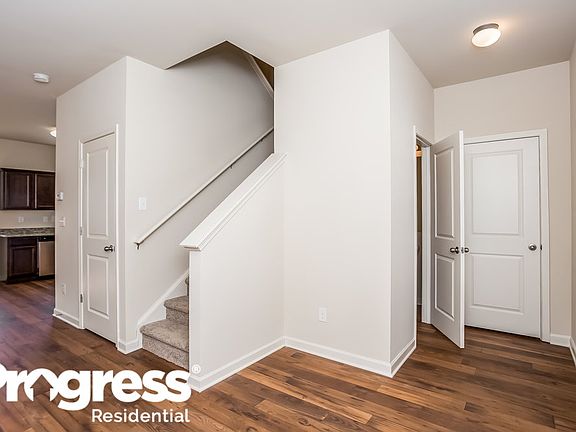 4th image of 3047 Avondale Blvd SE