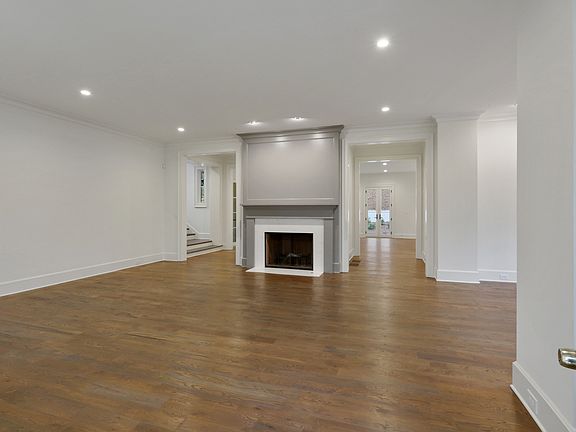 4th image of 731 Wildwood Pl NE