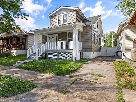 3rd image of 3949 Burgen Ave
