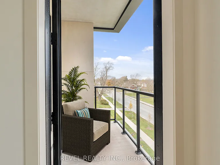 4390 Hillview Dr #301 — Photo 10