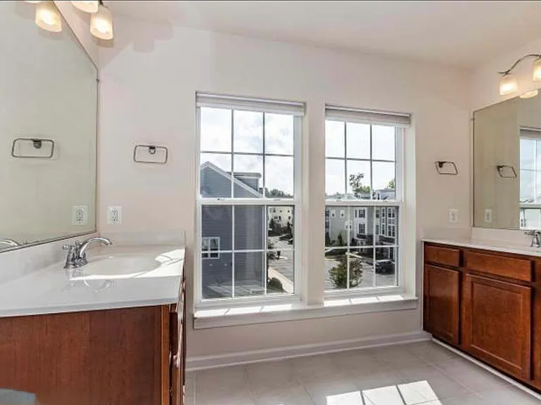 7440 Riding Meadow Way — Photo 14
