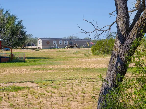 16117 Post Oak Rd S, Carlsbad, TX 76934