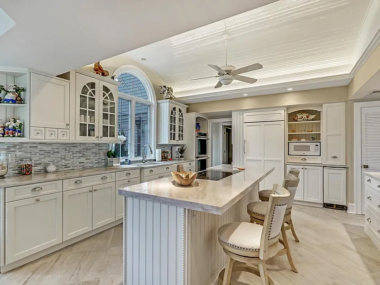 1552 Runyon Ln — Photo 12