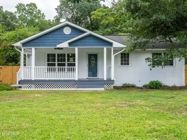 116 Long Acres Drive, Jacksonville, NC 28546