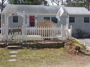 26 Leen Rd, Pocasset, MA 02559