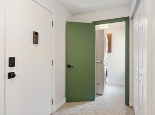 14636 NE 45th St APT C17, Bellevue, WA 98007