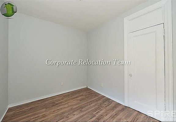 4th image of 32-32 34th St #4
