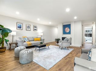 3206 80th Ave SE APT 3A, Mercer Island, WA 98040