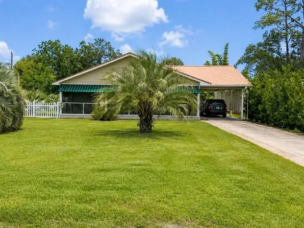 1013 McClelland Ave, Port Saint Joe, FL 32456