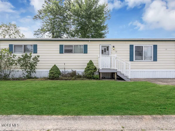 13 Beaver Avenue, Whiting, NJ 08759