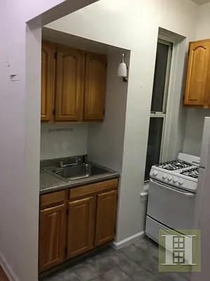 Rented by Halstead Real Estate | media 21