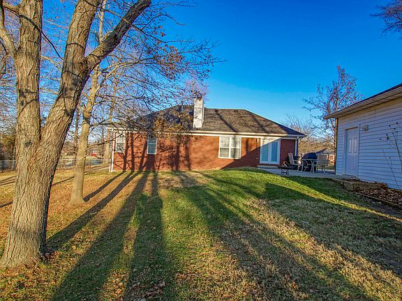 4th image of 1091 Mill Brook Cir