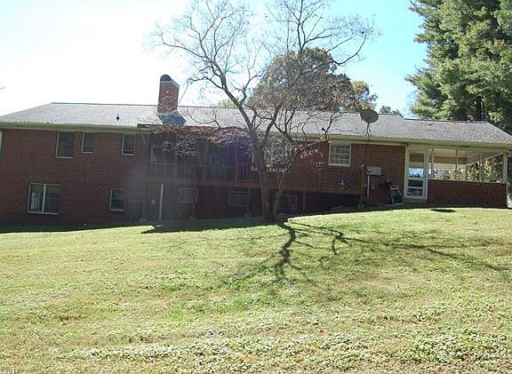 5th image of 3074 Napier Dr
