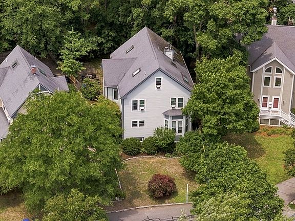 3rd image of 42 Lewis Ave #42