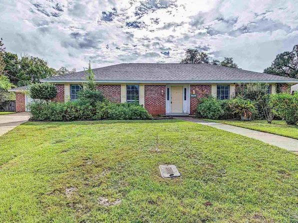 1085 Farmington Rd, Pensacola, FL 32504