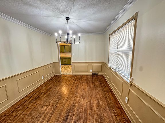 5th image of 1345 Hickory Ridge Cv