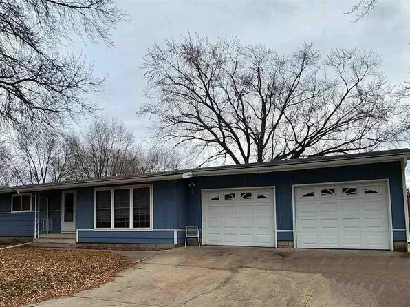 401 4th Ave SW, Sleepy Eye, MN 56085