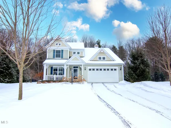 26 Saw Mill Court, Saratoga Springs, NY 12866