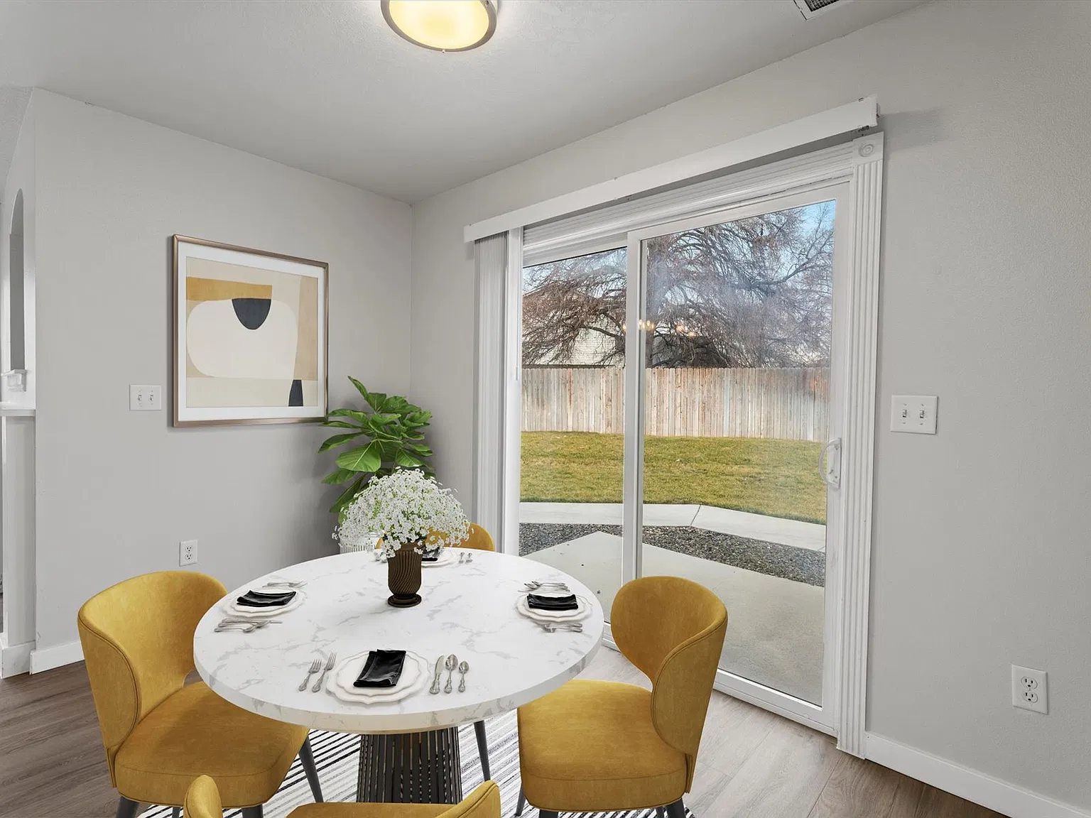 2 bed, 1.5 bath, 900 sqft, $1,500 — Photo 4