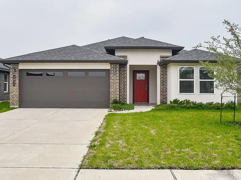 3831 Sparkman Ln — Photo 1