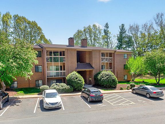 2nd image of 110 Turtle Creek Rd APT 6