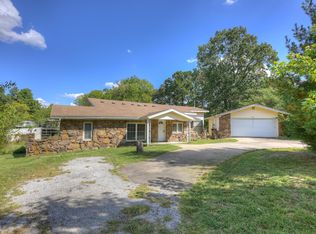 4319 S Duquesne Rd, Joplin, MO 64804