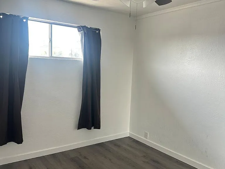 1111 E Turney Ave #18 — Photo 9