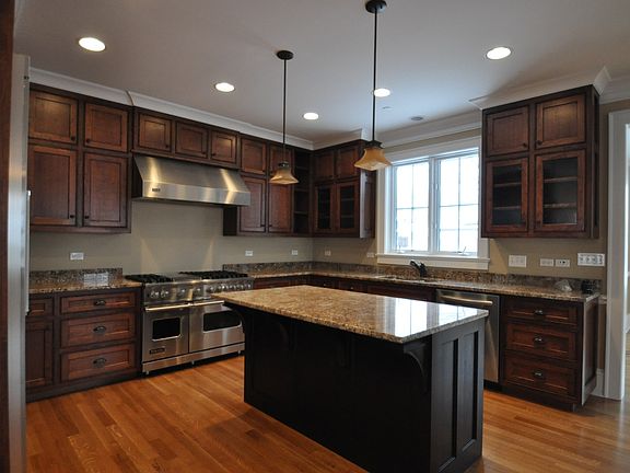 5th image of 418 Arbor Ct