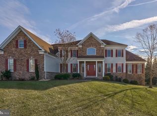 1 Pin Oak Dr, Chadds Ford, PA 19317