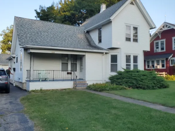 1049 Victoria St, Antioch, IL 60002
