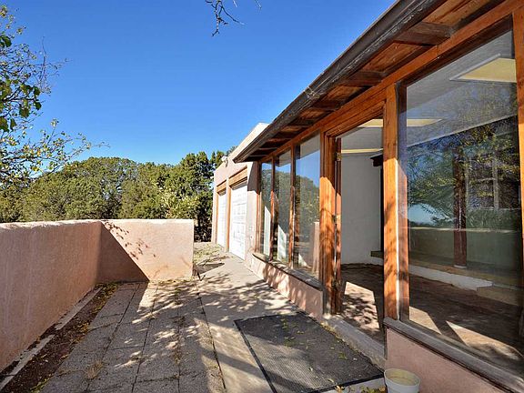 3rd image of 2319 Calle Colibri