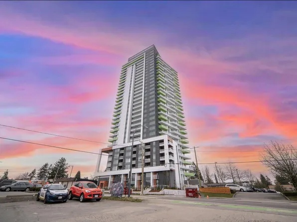 10428 Whalley Blvd #1204, Surrey, BC V3T 5S7