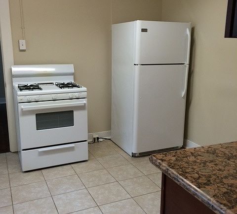4th image of 1136 Hillary St