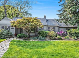 32644 Colony Hill Dr, Franklin, MI